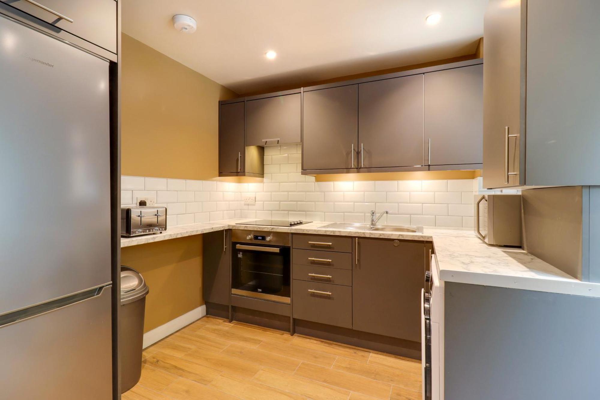 Holiday home Cozy 4-bedroom For Work Crews - Hosted By La Casa