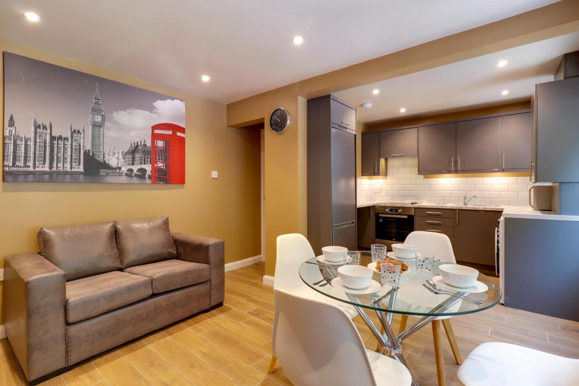 Cozy 4-bedroom For Work Crews - Hosted By La Casa